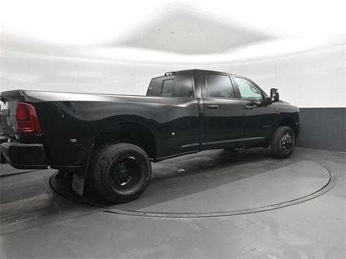 2026 RAM 3500 Big Horn Crew Cab 4x4 8' Box