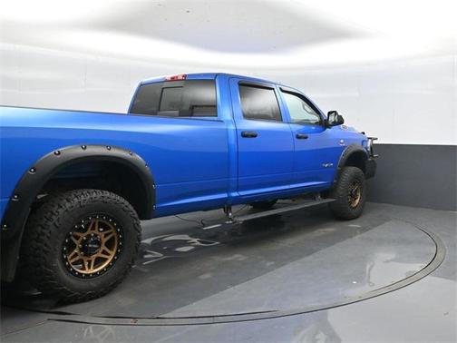 2022 RAM 3500 Tradesman Crew Cab 4x4 8' Box