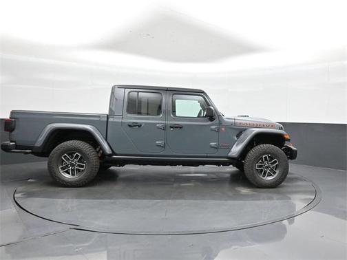 2025 Jeep Gladiator Mojave X
