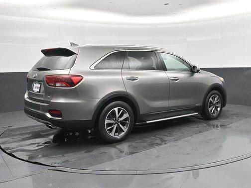 Titanium Silver 2019 Kia Sorento EX