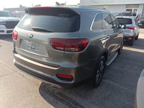 Titanium Silver 2019 Kia Sorento EX