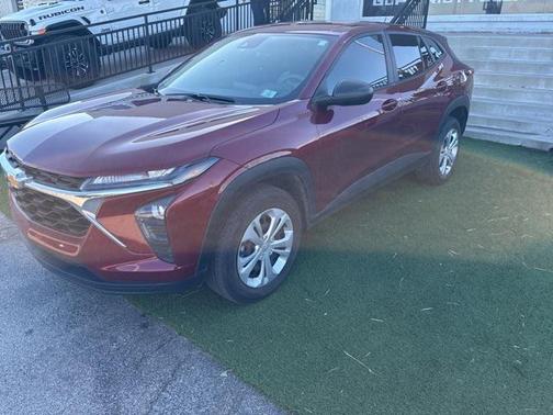 2024 Chevrolet Trax LS