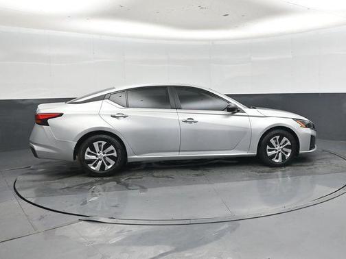 Brilliant Silver Metallic 2024 Nissan Altima S FWD