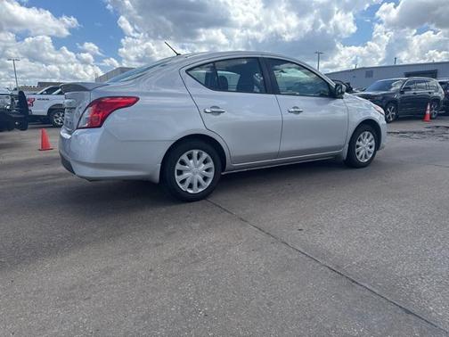 2019 Nissan Versa 1.6 SV
