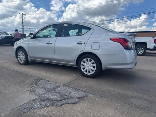 2019 Nissan Versa 1.6 SV
