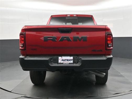 2026 RAM 2500 Tradesman Crew Cab 4x4 6'4' Box