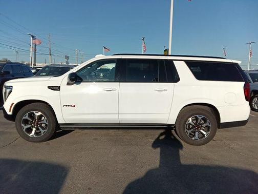 2026 GMC Yukon XL 4WD AT4