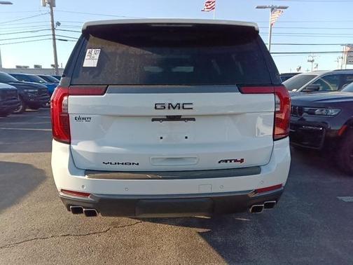 2026 GMC Yukon XL 4WD AT4