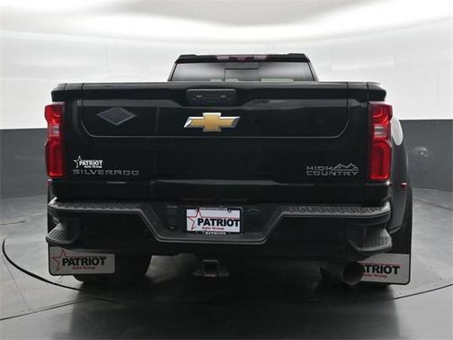 2022 Chevrolet Silverado 3500 High Country