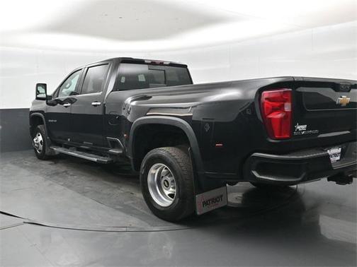 2022 Chevrolet Silverado 3500 High Country