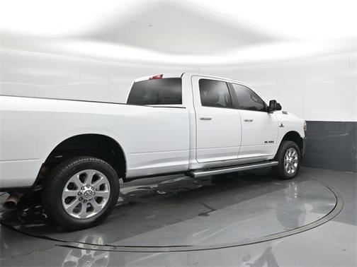 2022 RAM 3500 Big Horn Crew Cab 4x4 8' Box
