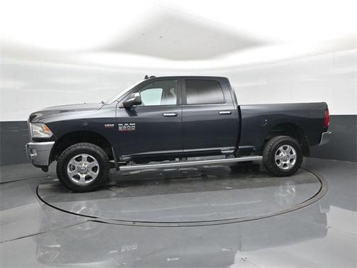 2017 RAM 2500 Big Horn Crew Cab 4x4 6'4' Box