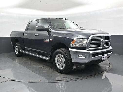 2017 RAM 2500 Big Horn Crew Cab 4x4 6'4' Box