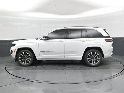 2022 Jeep Grand Cherokee 4xe Overland