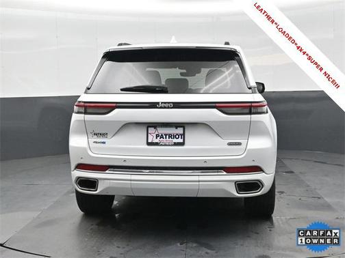 2022 Jeep Grand Cherokee 4xe Overland