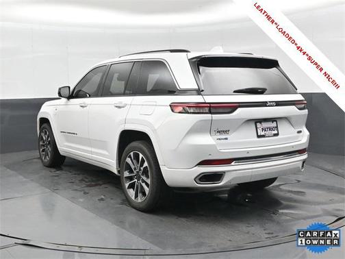2022 Jeep Grand Cherokee 4xe Overland