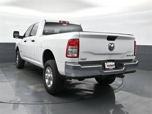 2023 RAM 3500 Big Horn Crew Cab 4x4 6'4' Box