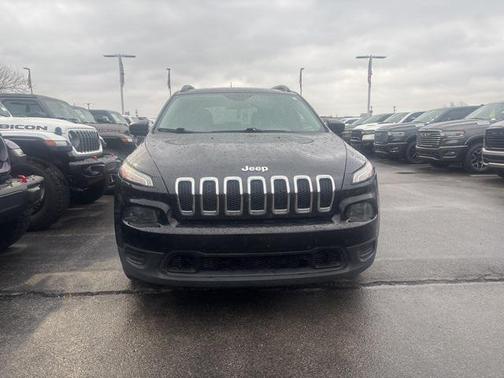 2017 Jeep Cherokee Sport