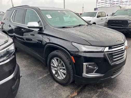2022 Chevrolet Traverse LT Cloth