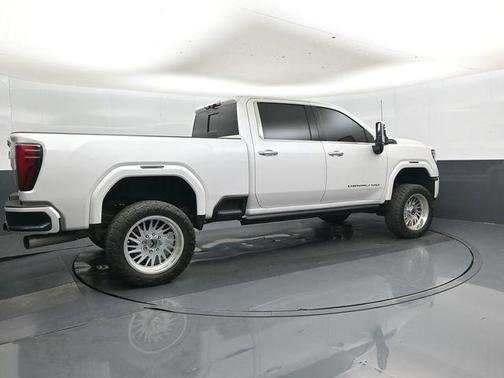 White Frost Tricoat 2024 GMC Sierra 2500 Denali Ultimate