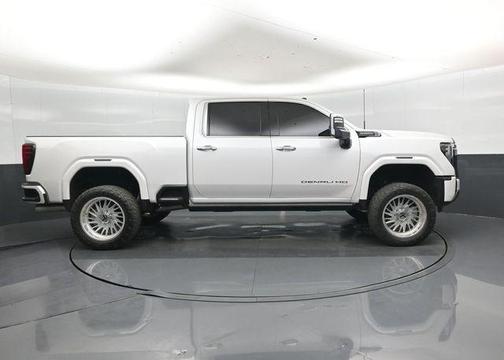 White Frost Tricoat 2024 GMC Sierra 2500 Denali Ultimate