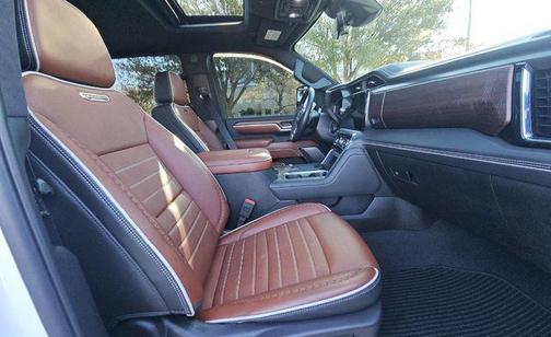 White Frost Tricoat 2024 GMC Sierra 2500 Denali Ultimate