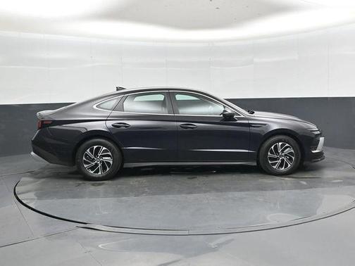 Carbon Blue 2026 Hyundai SONATA Hybrid Base