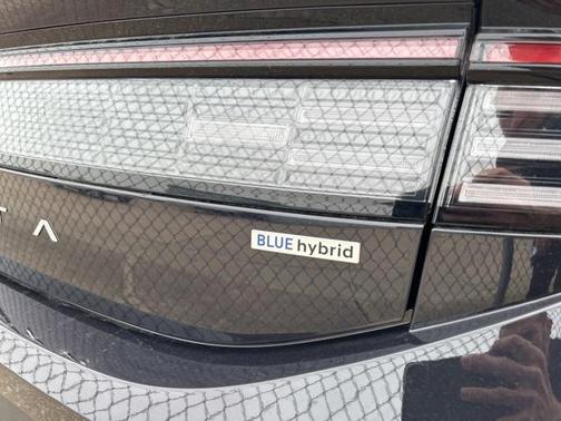 2026 Hyundai SONATA Hybrid Base