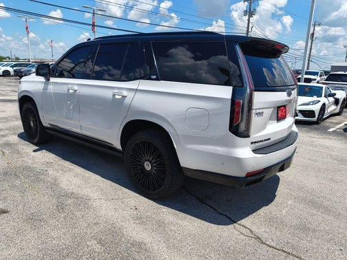 Crystal White Tricoat 2021 Cadillac Escalade Sport