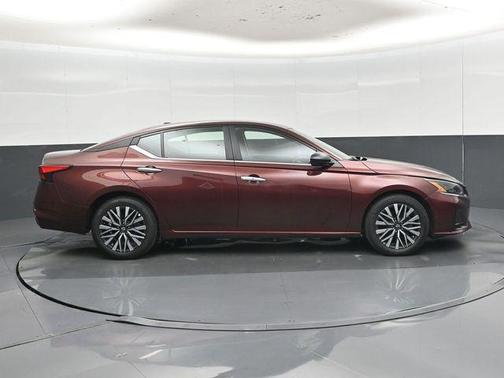 Garnet Pearl Metallic 2025 Nissan Altima 2.5 SV