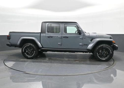 Anvil Clear Coat 2024 Jeep Gladiator Willys