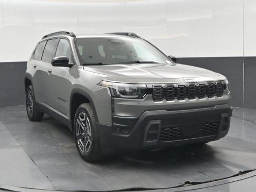 Sting-Gray Clearcoat 2027 Jeep Cherokee Laredo
