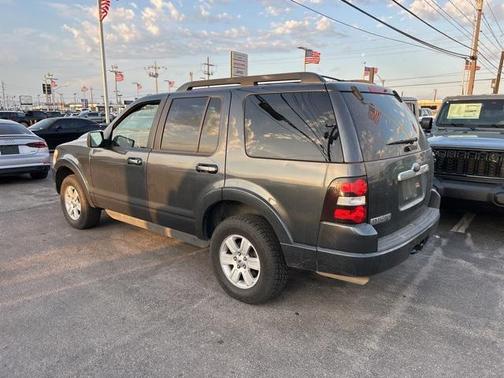 2010 Ford Explorer XLT
