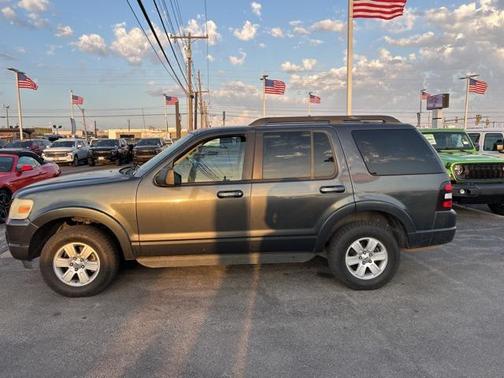2010 Ford Explorer XLT