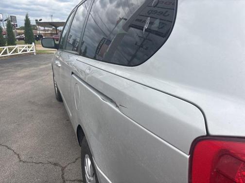 2014 Kia Sedona LX