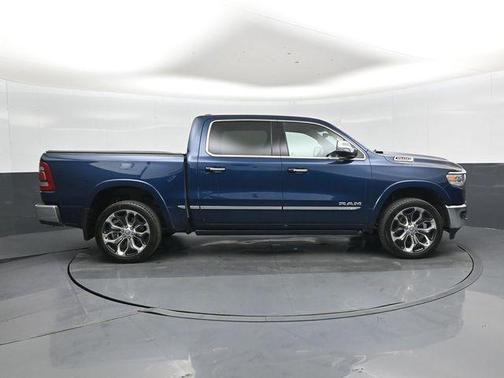 Patriot Blue Pearlcoat 2021 RAM 1500 Limited