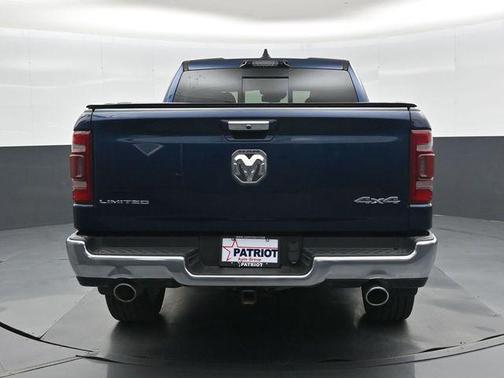 Patriot Blue Pearlcoat 2021 RAM 1500 Limited