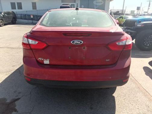 Gold 2012 Ford Focus SE