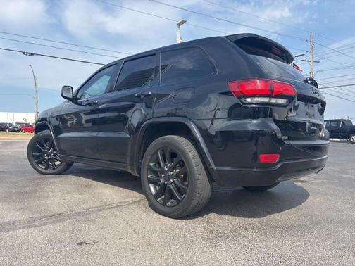 2020 Jeep Grand Cherokee Altitude