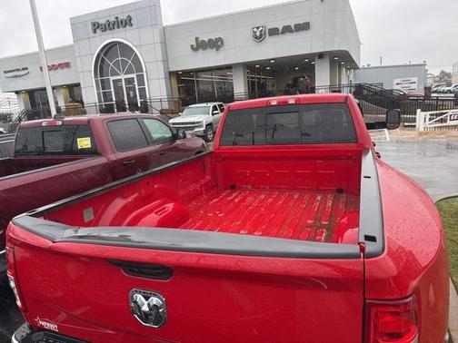 2022 RAM 3500 Tradesman Crew Cab 4x4 8' Box