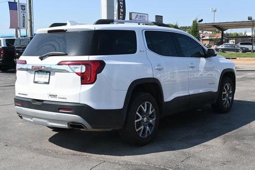 2023 GMC Acadia AWD SLT