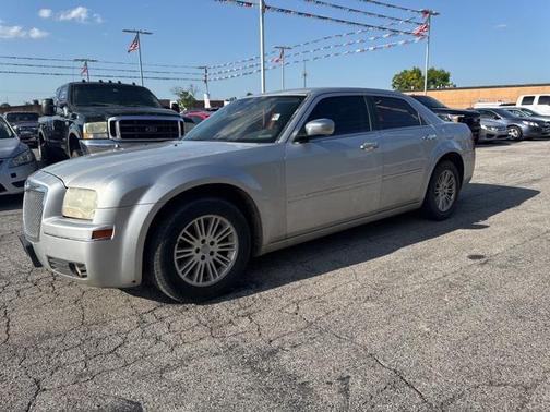 2010 Chrysler 300 Touring/Signature/Executive Series