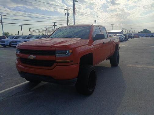2017 Chevrolet Silverado 1500 Custom