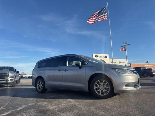 2017 Chrysler Pacifica Touring