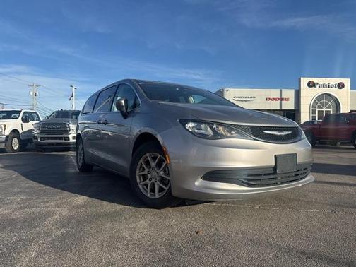 2017 Chrysler Pacifica Touring