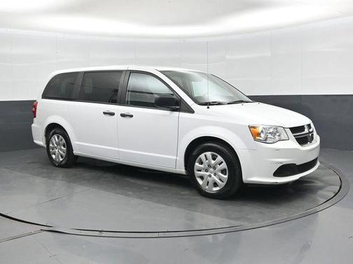 White Knuckle Clearcoat 2019 Dodge Grand Caravan SE