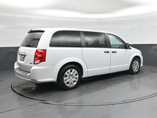 White Knuckle Clearcoat 2019 Dodge Grand Caravan SE