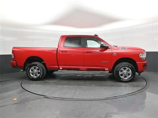 2021 RAM 2500 Big Horn Crew Cab 4x4 6'4' Box
