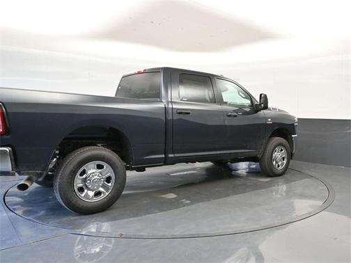 2025 RAM 2500 Tradesman Crew Cab 4x4 6'4' Box