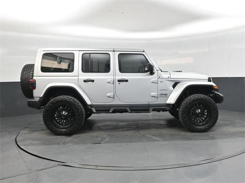 2024 Jeep Wrangler 4-Door Sahara 4x4